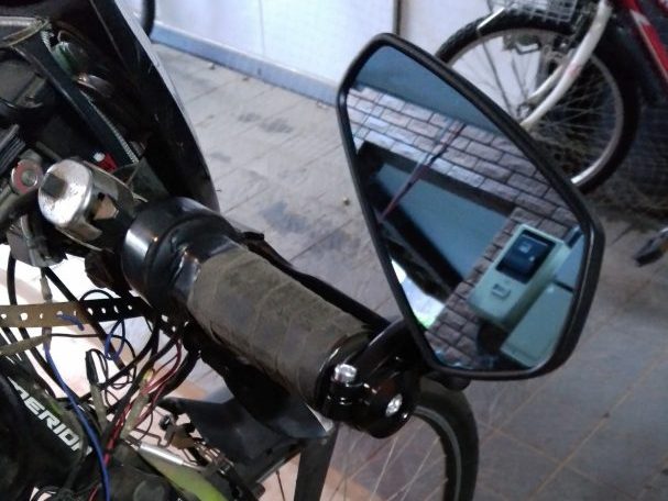 自転車用ハンドルカバー 原付に 100均